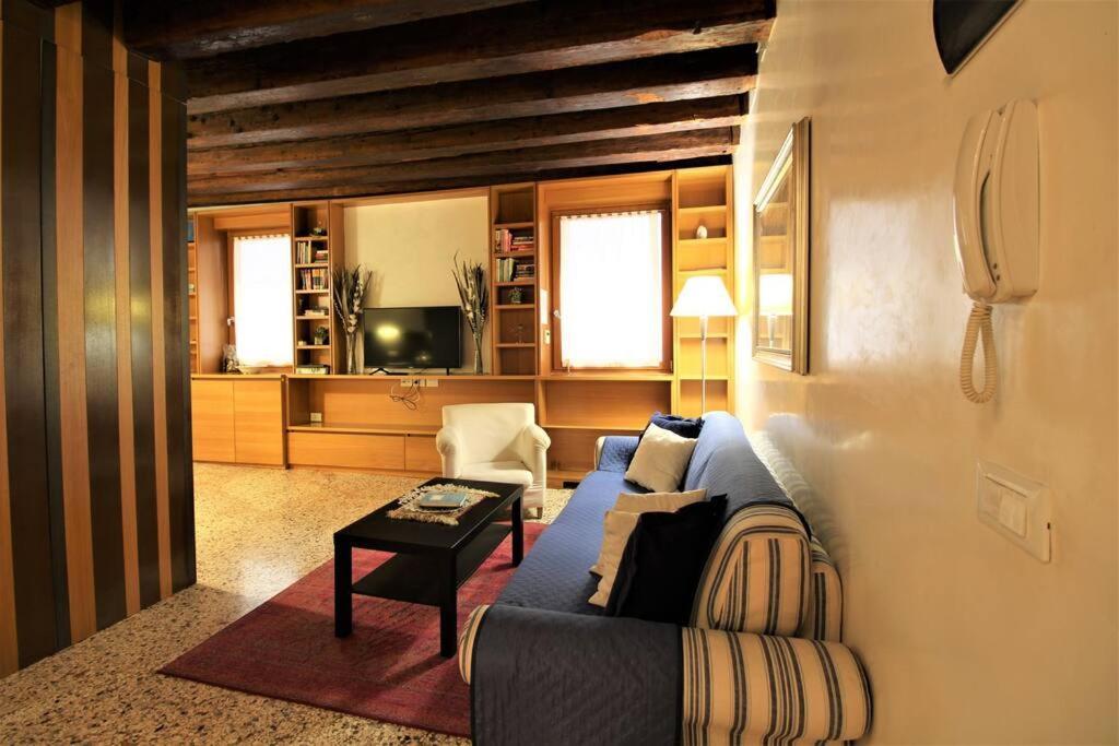 San Marco Charming With Canal View Apartamento *